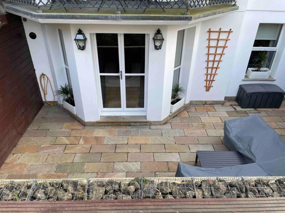 Stunning Apartment By The Leas, West End Folkestone Exterior foto