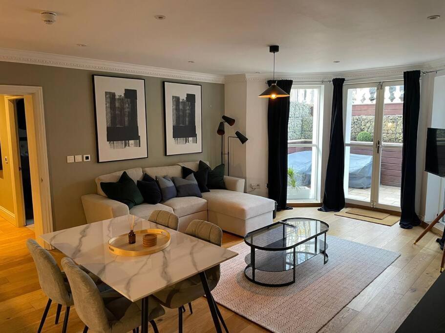 Stunning Apartment By The Leas, West End Folkestone Exterior foto