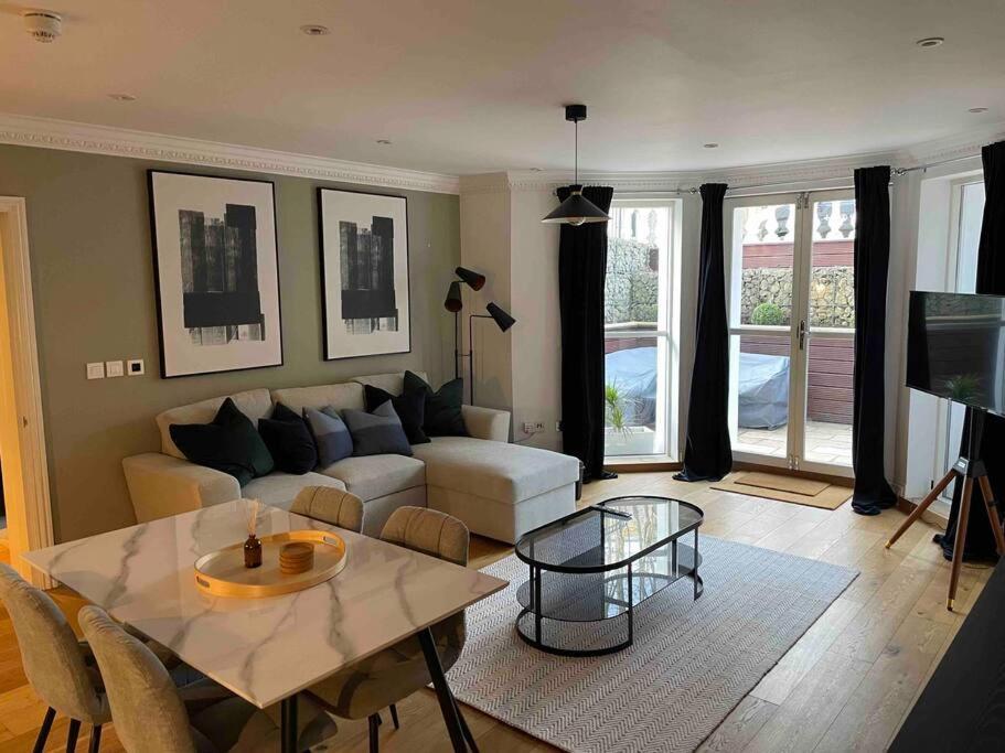 Stunning Apartment By The Leas, West End Folkestone Exterior foto