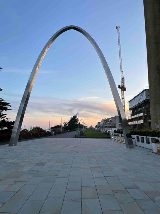 Stunning Apartment By The Leas, West End Folkestone Exterior foto
