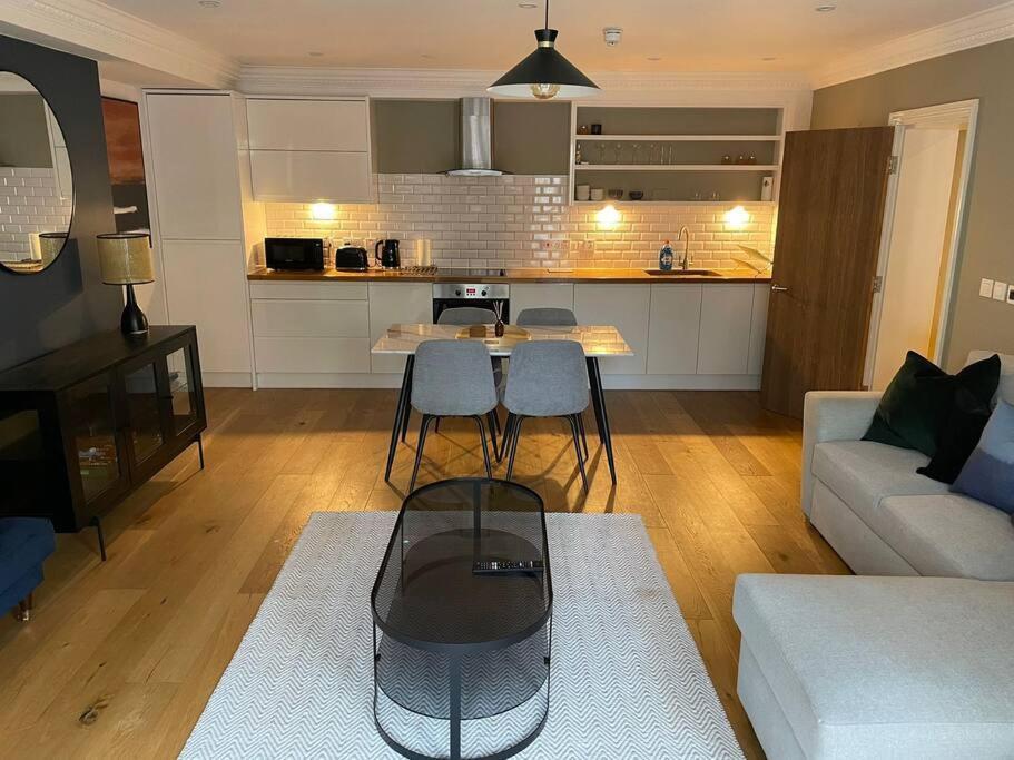 Stunning Apartment By The Leas, West End Folkestone Exterior foto